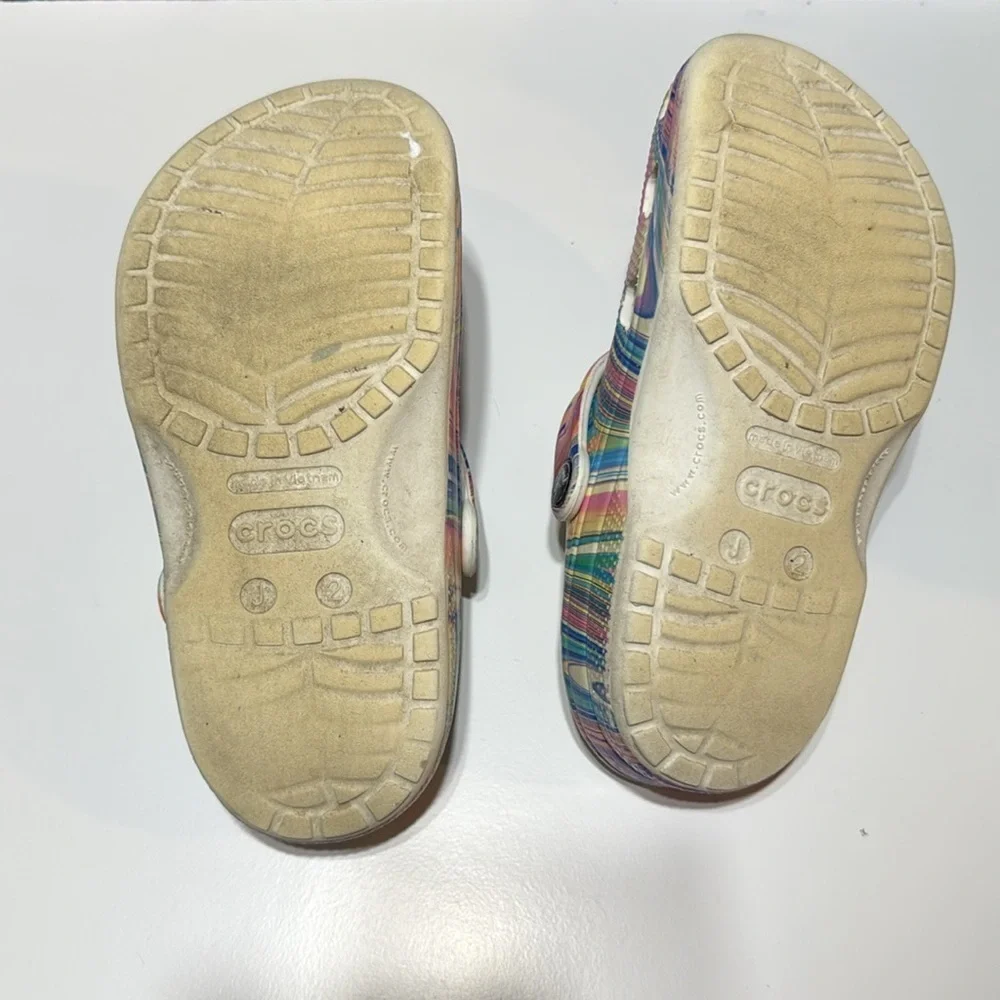 Crocs Classic Out Of This World li Clog, Unisex Sandals Sz J2
